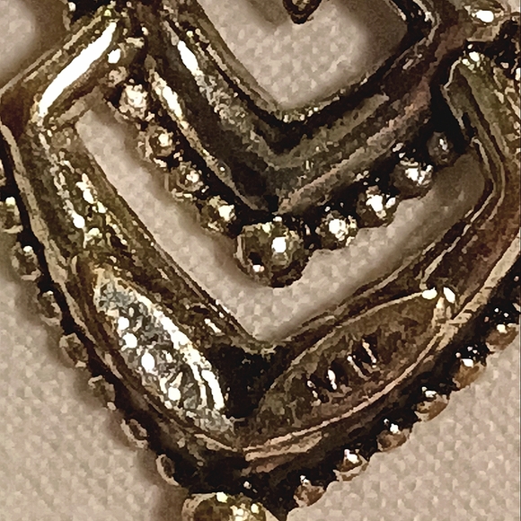 Avon blue cat's eye and silvertone beaded necklace - Picture 2 of 8